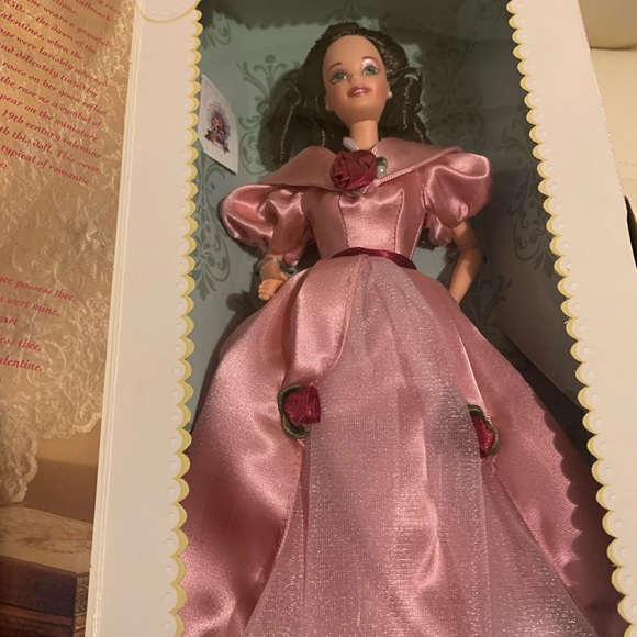 NIB Sweet Valentine Barbie - Picture 7 of 9